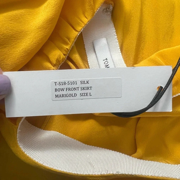 Tome Bow Tie Front Midi Silk Skirt in Marigold Yellow Size US Large - Picture 12 of 12